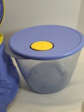 Tupperware 3705A-1 , with carrying case