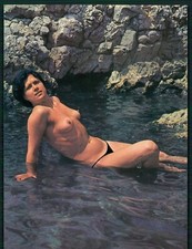 Naturist Pinup Nude Nudist original old c1950-1960s French postcard b11