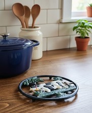 Sous-plat en fonte de vache