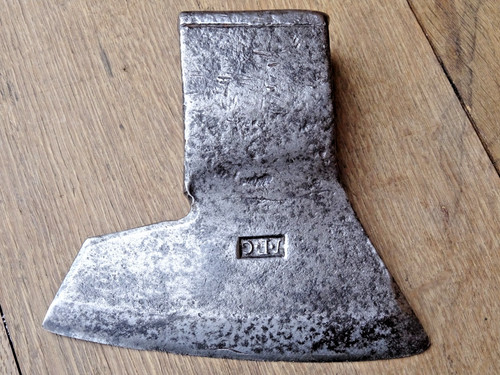 Outil ancien fer hache - ancien,
