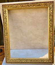 Cadre ancien en Bois doré  de