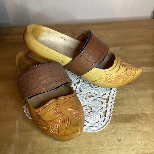 Sabots bois verni bride en - en,