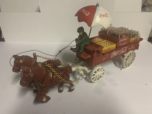 Coca cola cast - cola, wagon