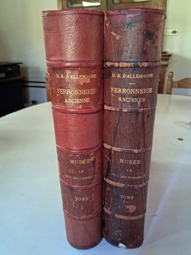 Old books ferronnerie - old,
