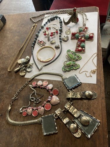 Lot bijoux broches pendentif - lot,