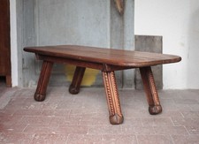 Table basse bois brutaliste