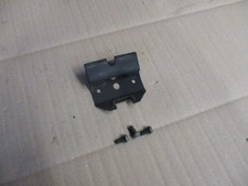 Patte de fixation avant de