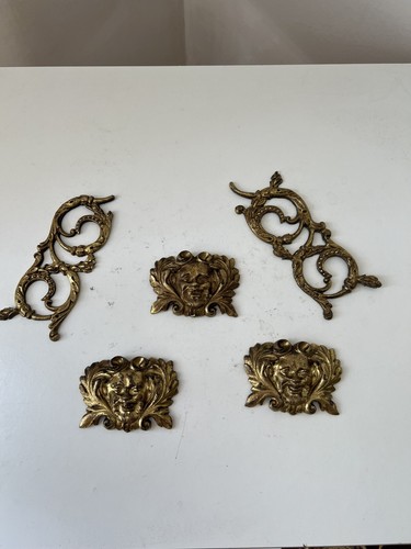Eléments bronze doré - , plaque