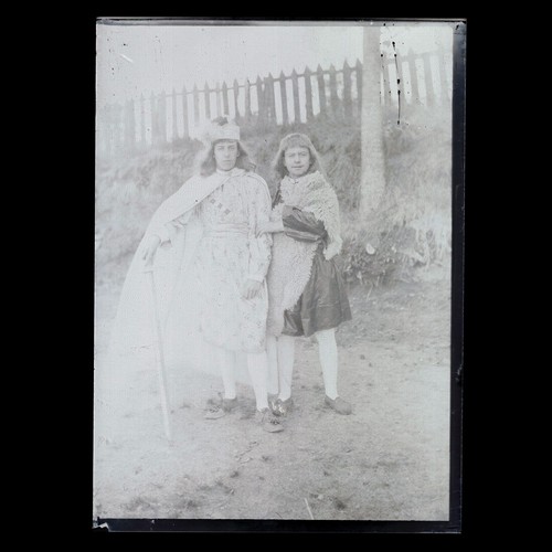 Négatif ancienne - /,