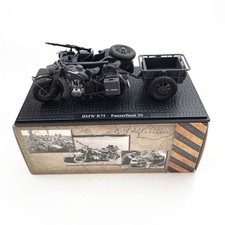 World War II German BMW R75 Panzerfaust 30 Tricycle 1:24 Collectible Figure