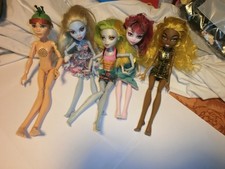 Lot de 5 poupées MONSTER HIGH