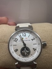 louis vuitton montre quartz Female Watch Model Q12MO [MINT Never Used]