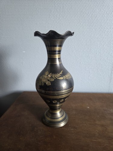 Grand vase laiton noir - en,