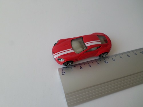 Aston martin coupe modele one - martin,