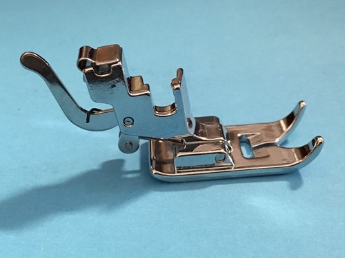 Machine coudre standard - machine,