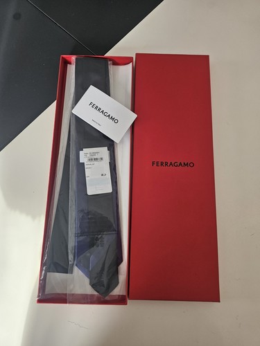 Cravat soie ferragamo - en,