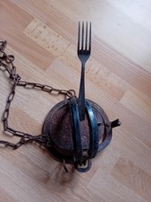 Ancien Piege En Acier A Mâchoires  Art Populaire 