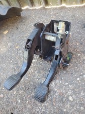 Ford Fiesta Rs Turbo pedal box brake clutch and throttle pedal Rs1800 si Xr2i 