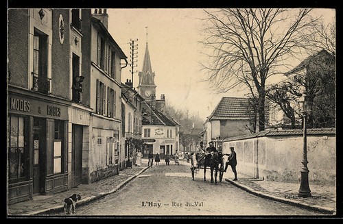 Cpa hay rue val - du, eglise