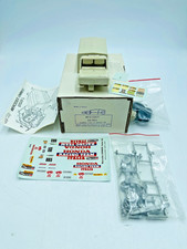 GAFFE Camion MERCEDES Unimog