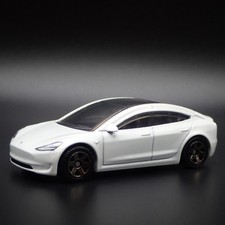 2017-2025 TESLA MODEL 3 WHITE 1:64 SCALE COLLECTIBLE DIORAMA DIECAST MODEL CAR