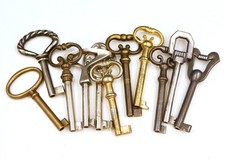 VINTAGE, Lot of 11 old keys, furniture key, chest of drawers, buffet, closet, lock, key
