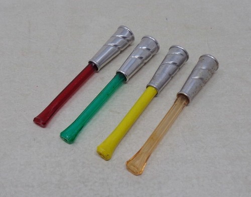 Lot fumes cigarette - 4,