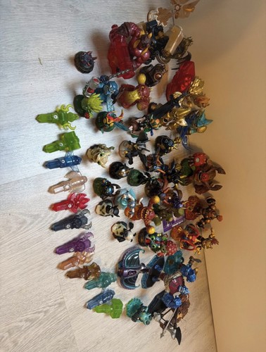 Lot skylanders jeux 42 - +,