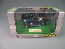 ZA100 VEREM MUSEE 308 1/43 1:43 Fiat 525 of the Pope with figures