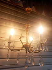 Ancien lustre 3 feux à pampilles de style Louis XV / complet en état de marche