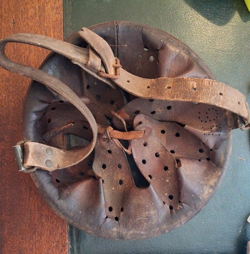 Casque allemand ww2 - casque, cuir