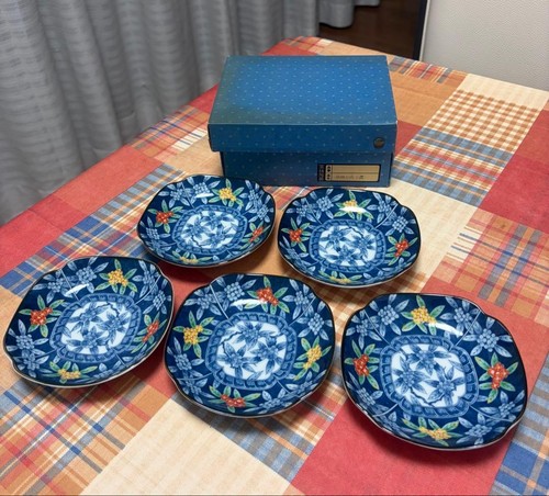 Lot petites assiettes - lot,