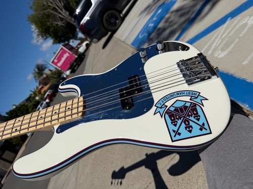 2023 fender steve - fender, white