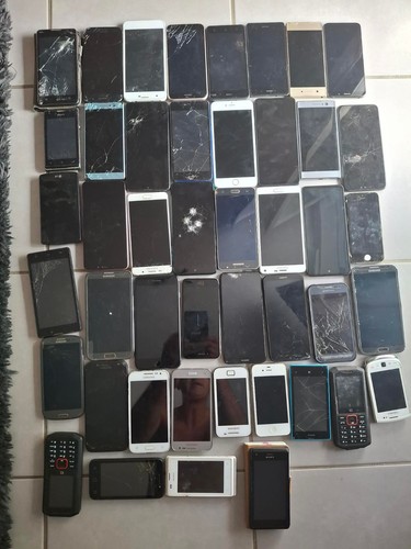 Lot telephones hs - lot, 45