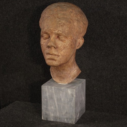 Sculpture terre cuite socle - en,