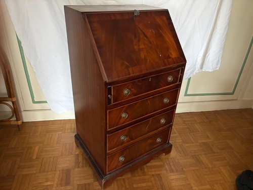 Petit bureau secrétaire
