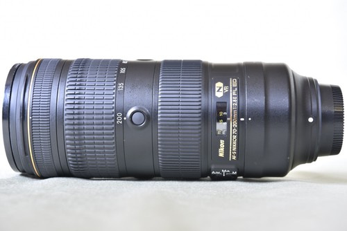 Nikon nikkor 200mm 1 - 70-200mm,