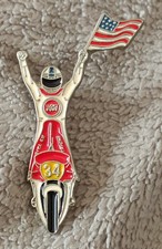 Pins Kevin Schwantz Moto 34. Cigarette Lucky Strike 