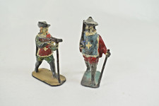 2 ANCIENS SOLDATS DE PLOMB