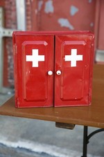 Vintage Red Cross First Aid Medical Cabinet Metal tool box Medicine Case antique