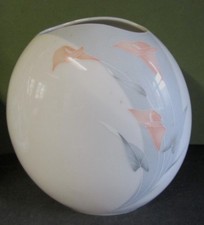 VASE EN PORCELAINE  DÉCOR FLEURS MARQUE SCHERZER