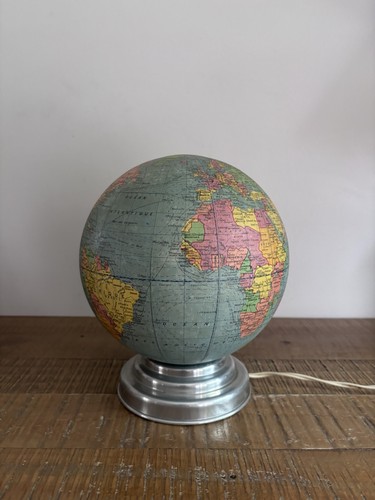 Ancien globe terrestre - globe, en