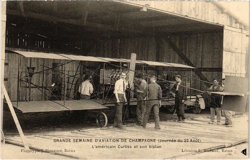 Aviation pilot curtiss - pc,