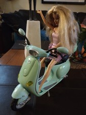 Barbie ~ Mattel  Scooter Barbie 2002 - Aqua Blue Vespa - Blonde/ Blue Eyes Used*