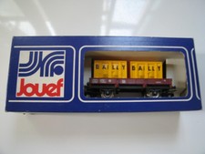 Petit wagon plat brun SNCF à