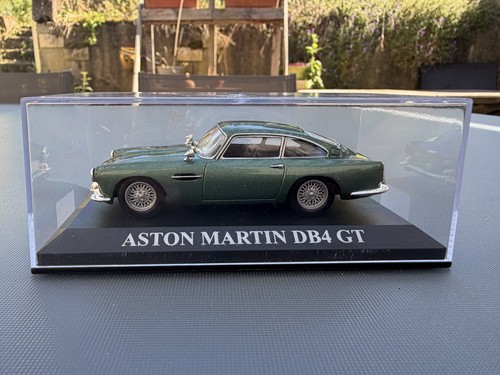 Aston martin db4 metallic - gt,