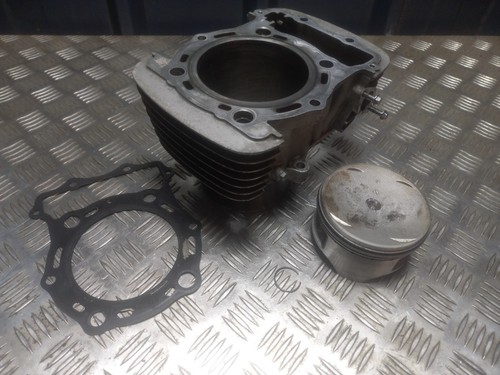 Cylindre piston arrière - cylindre,