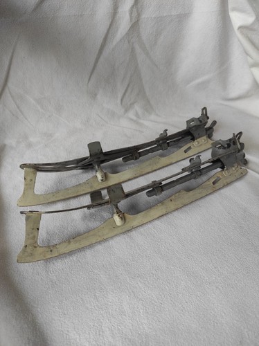 Très ancien patin glaces - patin,