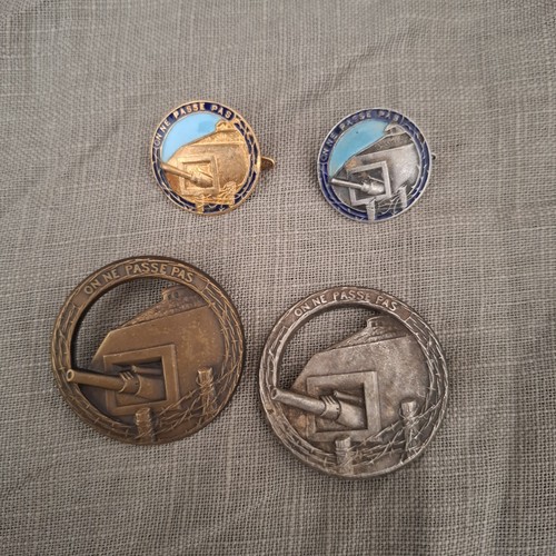Lot insignes maginot - insignes,