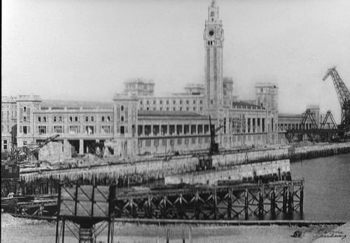 Construction gare maritime - cp-,